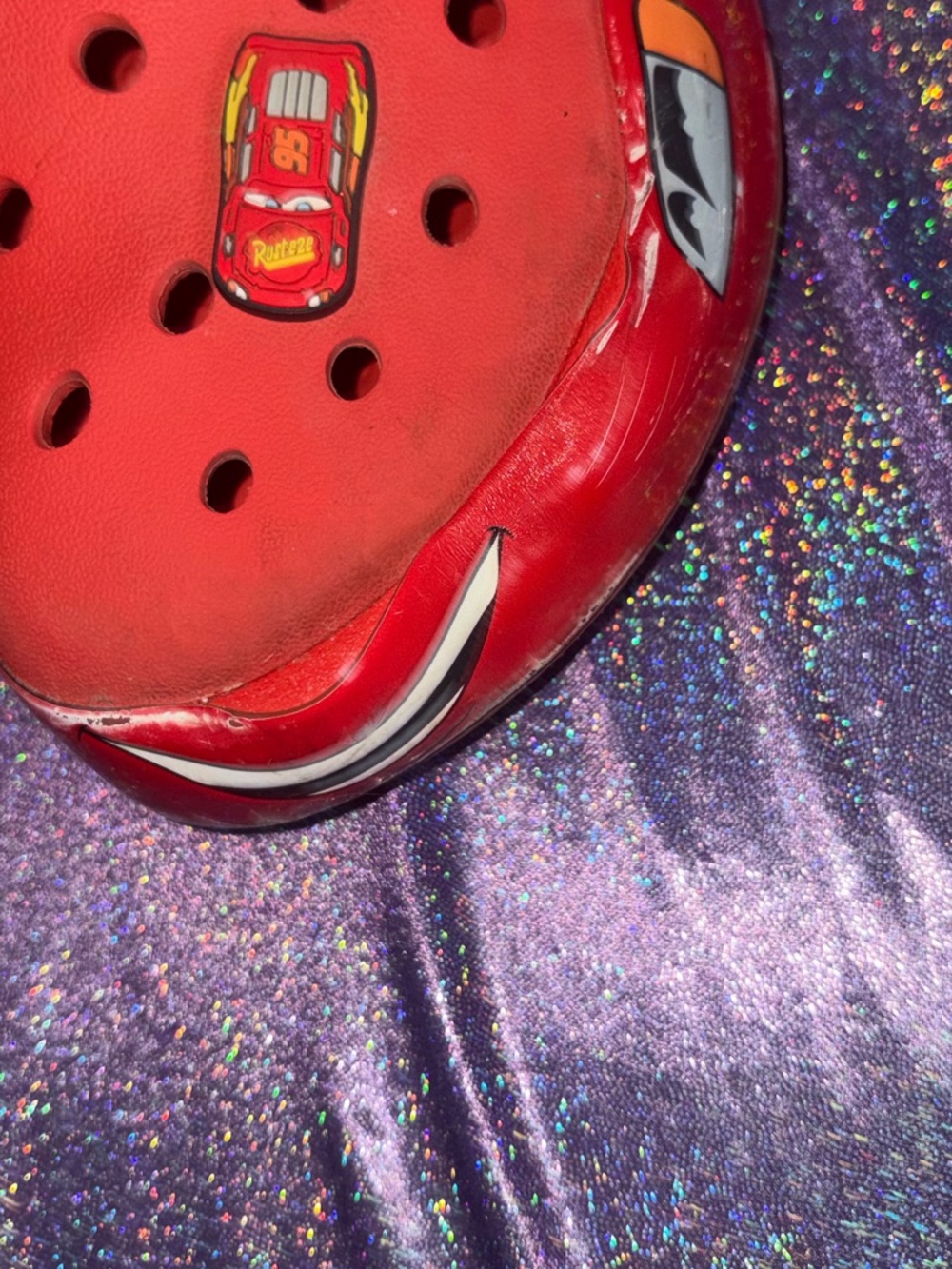Mens Lightning McQueen Crocs (FLAWED) - Picture 3 of 13